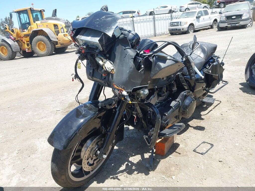 1HD1KH417AB620137 2010 HARLEY-DAVIDSON FLTRX photo no. 2