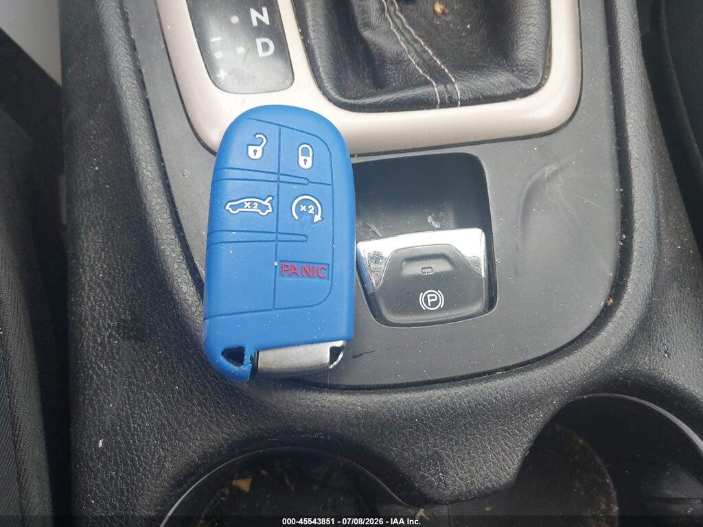1C4PJMDB7GW213615 2016 JEEP CHEROKEE photo no. 11