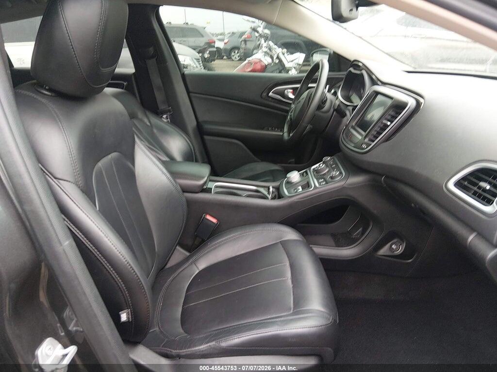 1C3CCCEG1GN130771 2016 CHRYSLER 200 photo no. 5