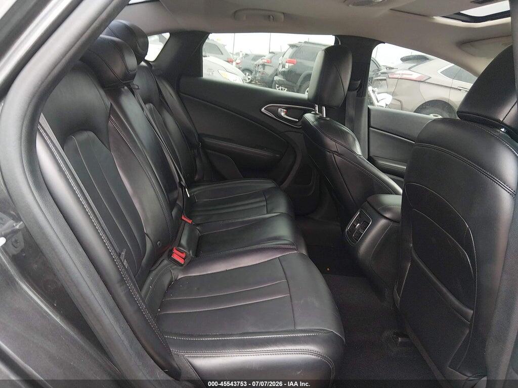1C3CCCEG1GN130771 2016 CHRYSLER 200 photo no. 8
