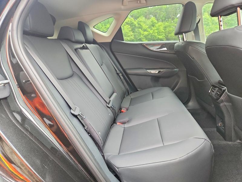 2026 LEXUS NX 350 PREMIUM — Фото 11 из 13