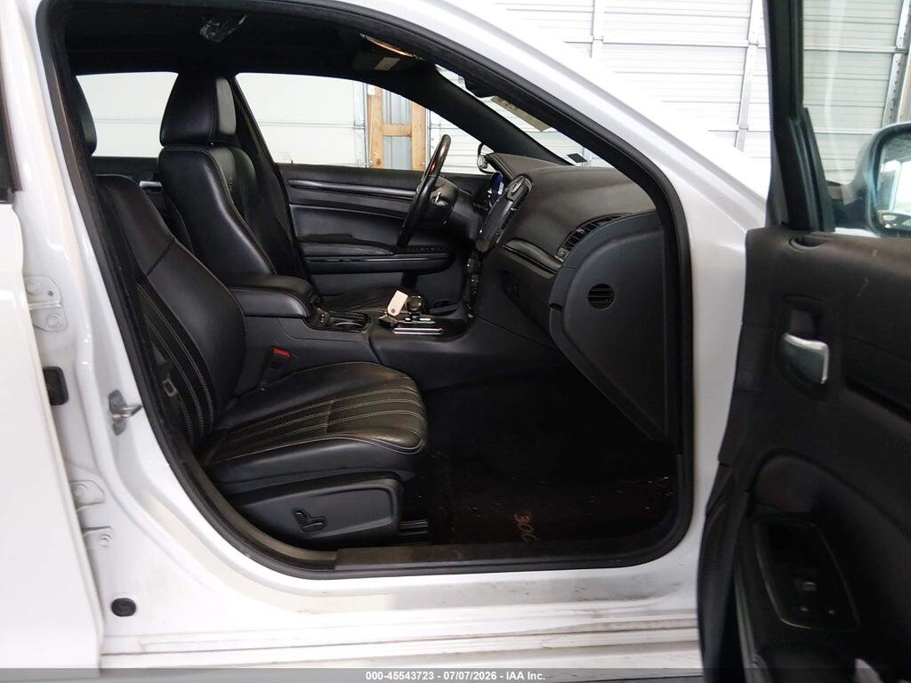 2C3CCAGG7EH374142 2014 CHRYSLER 300 photo no. 5