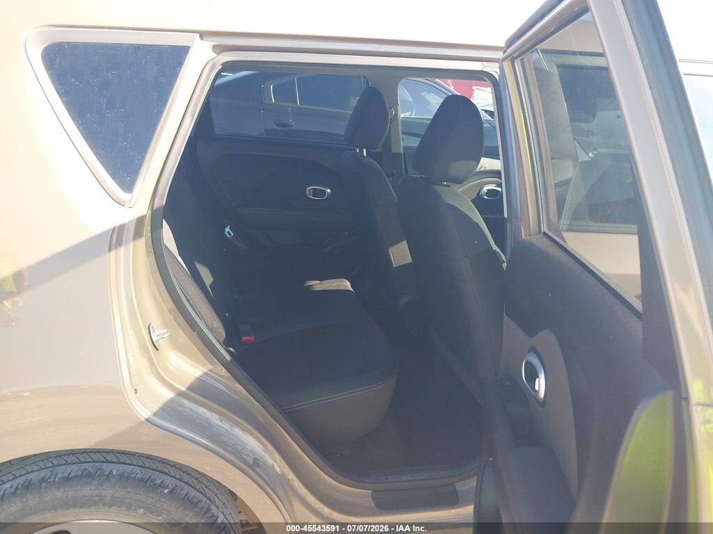 KNDJN2A25F7215939 2015 KIA SOUL photo no. 8