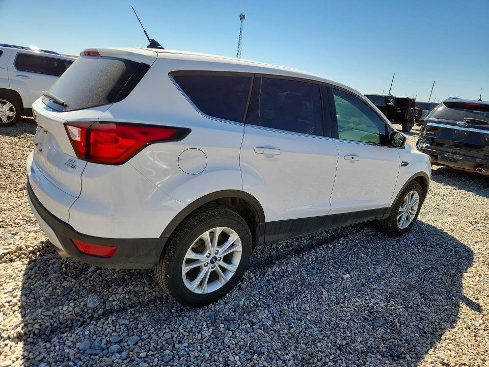 2019 FORD ESCAPE SE — Фото 3 из 13