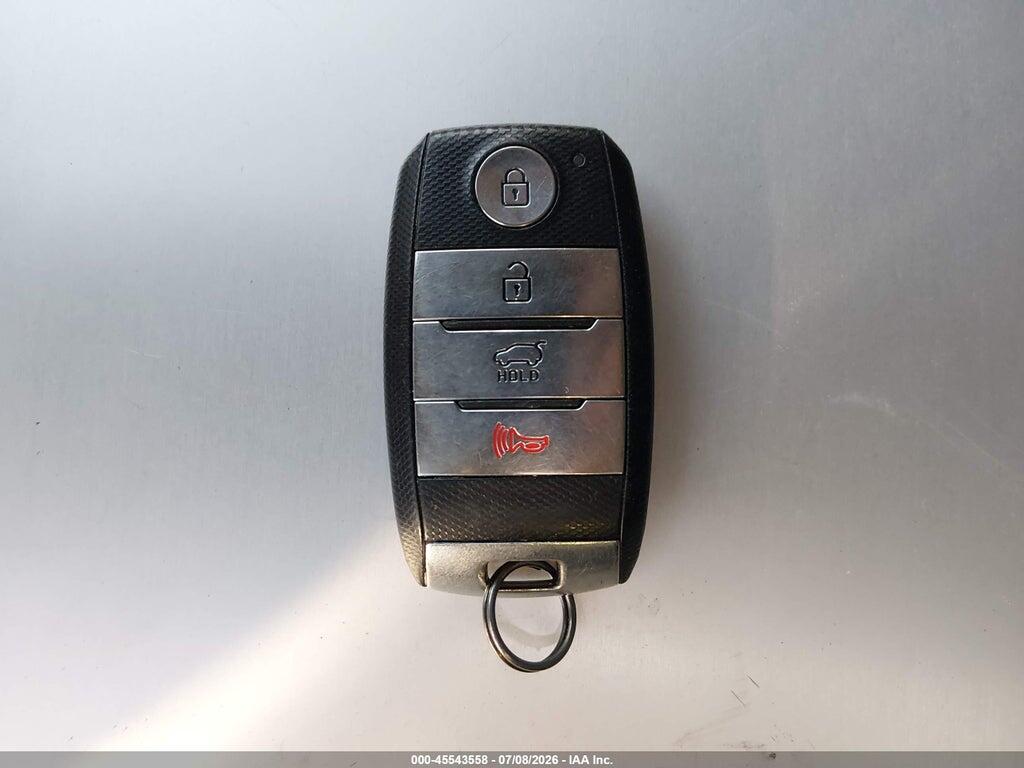 5XYPHDA52JG394055 2018 KIA SORENTO photo no. 11