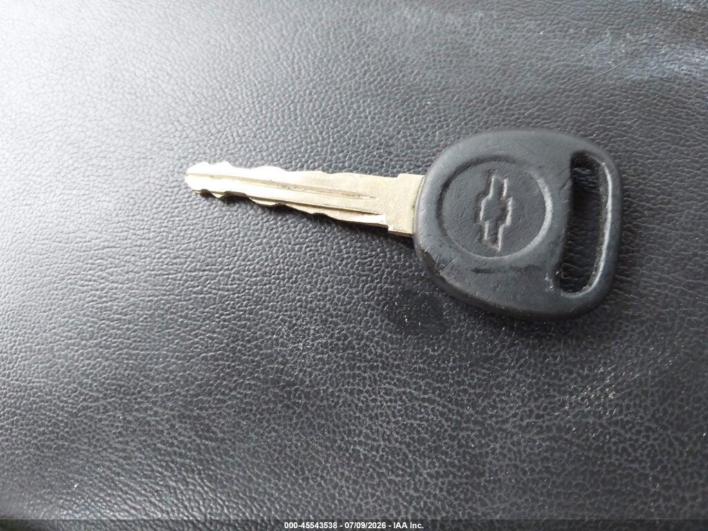 2CNDL63F066050873 2006 CHEVROLET EQUINOX photo no. 11