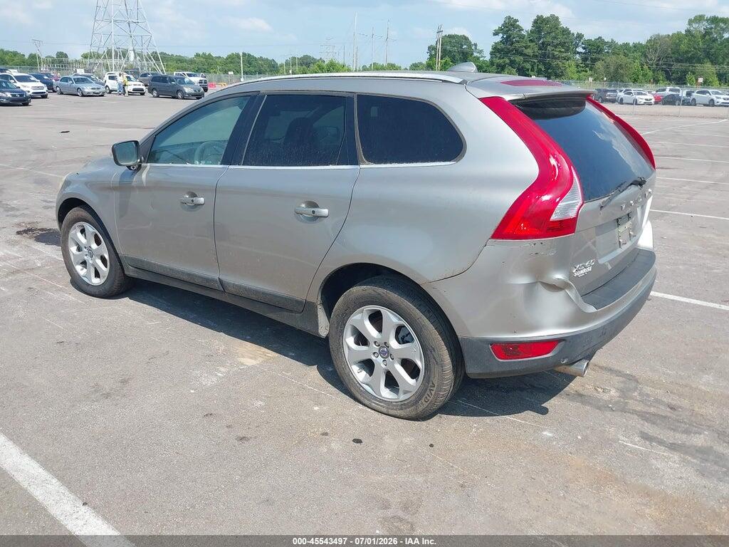YV4952DL8D2382794 2013 VOLVO XC60 photo no. 3