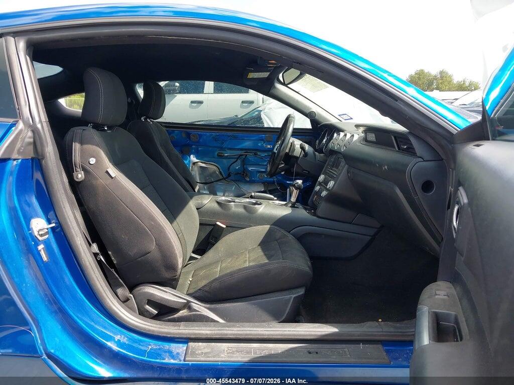 1FA6P8AM1H5340087 2017 FORD MUSTANG photo no. 5