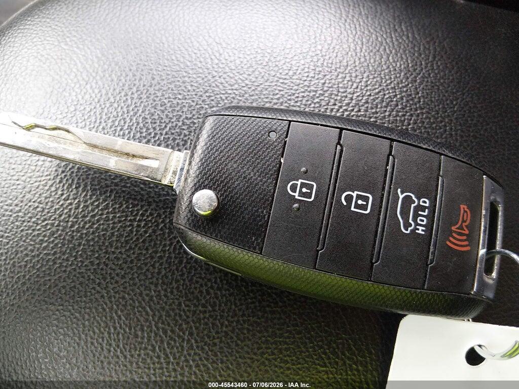 KNDJN2A24K7002071 2019 KIA SOUL photo no. 11
