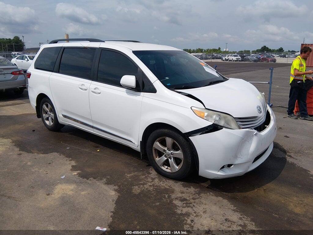 5TDKK3DC2GS735000 2016 TOYOTA SIENNA photo no. 1