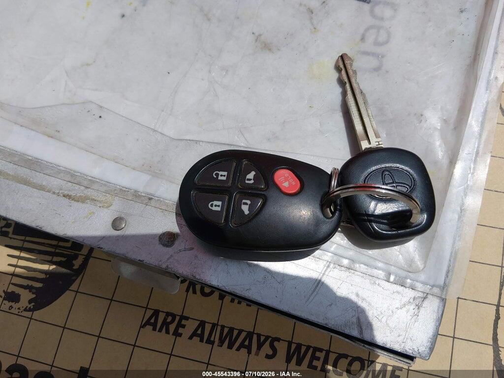 5TDKK3DC2GS735000 2016 TOYOTA SIENNA photo no. 11