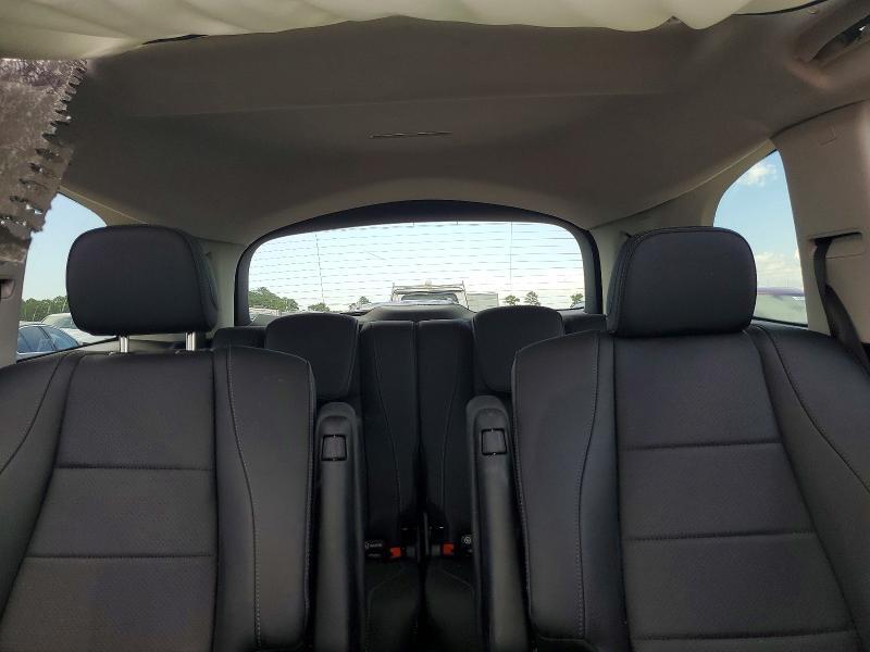 2026 MERCEDES-BENZ GLS 450 4MATIC — Фото 10 из 13