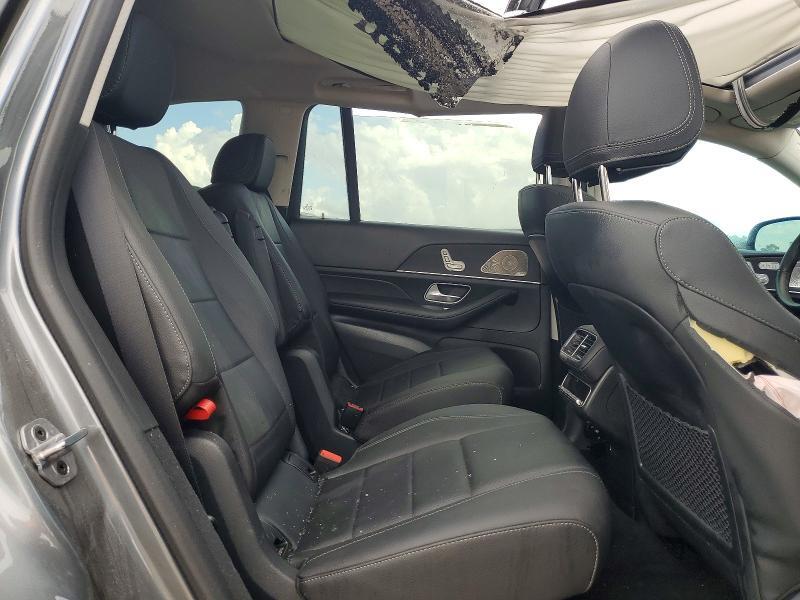 2026 MERCEDES-BENZ GLS 450 4MATIC — Фото 11 из 13