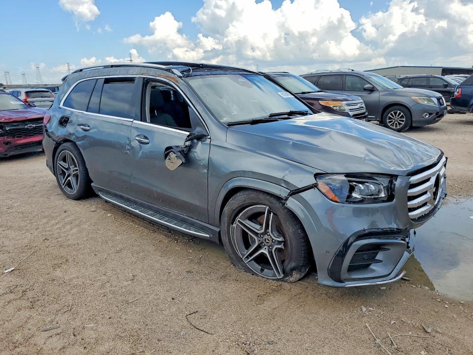 2026 MERCEDES-BENZ GLS 450 4MATIC — Фото 4 из 13