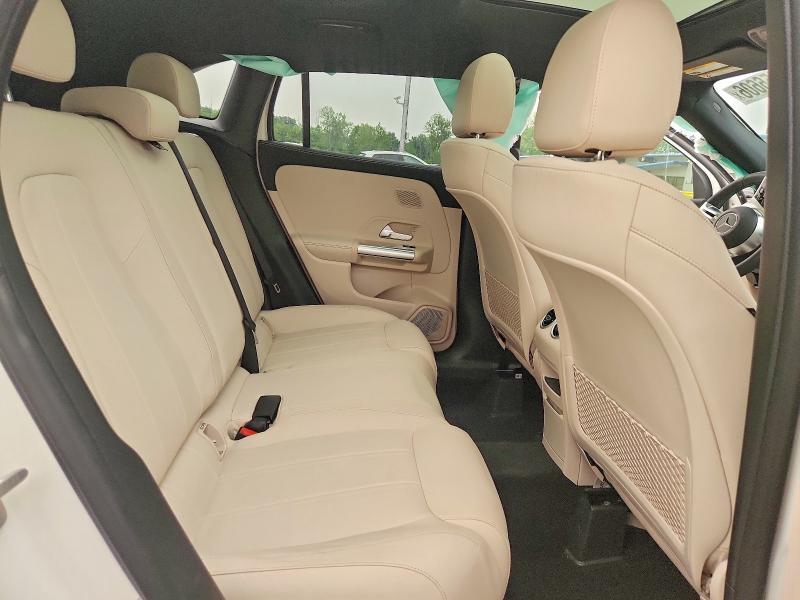 2026 MERCEDES-BENZ GLA 250 4MATIC — Фото 11 из 13