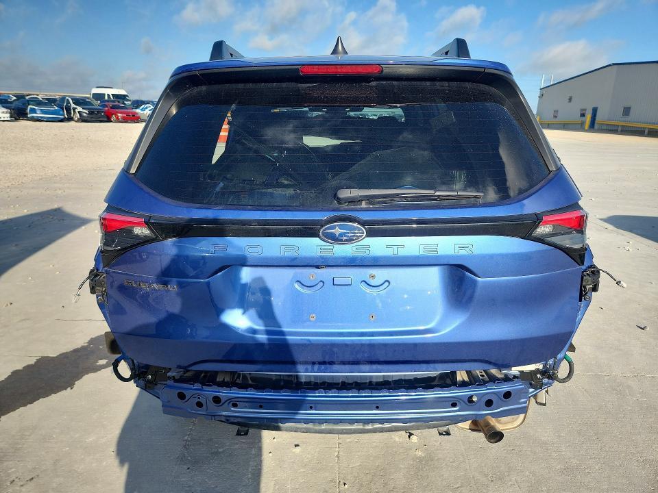 2026 SUBARU FORESTER PREMIUM — Фото 6 из 14