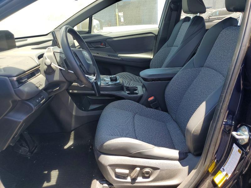 2026 TOYOTA BZ XLE PLUS — Фото 7 из 13