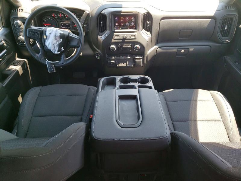 2025 CHEVROLET SILVERADO K2500 CUSTOM — Фото 8 из 14
