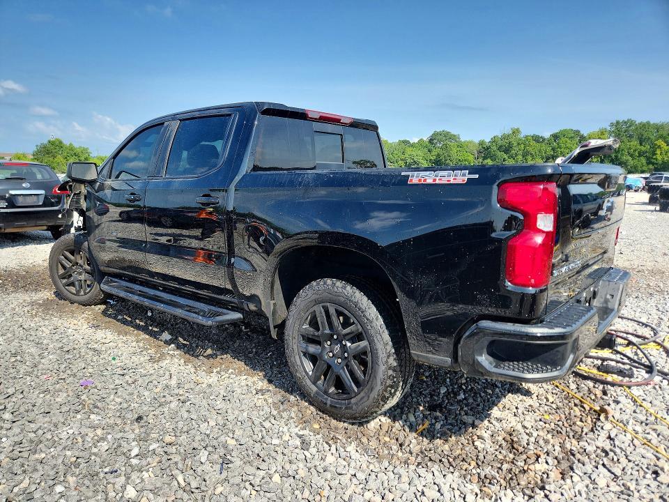 2025 CHEVROLET SILVERADO K1500 LT TRAIL BOSS — Фото 2 из 13