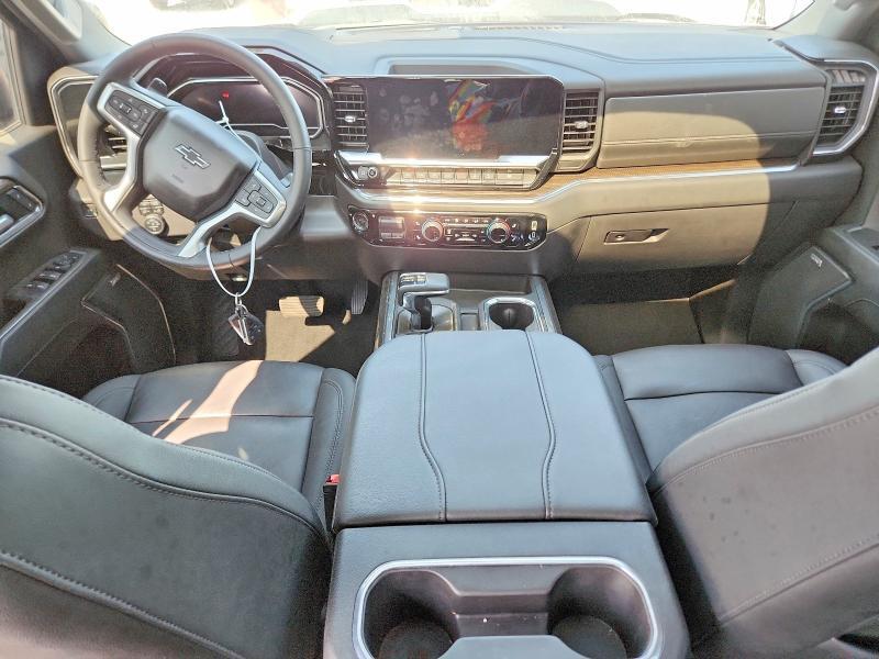 2025 CHEVROLET SILVERADO K1500 LT TRAIL BOSS — Фото 8 из 13