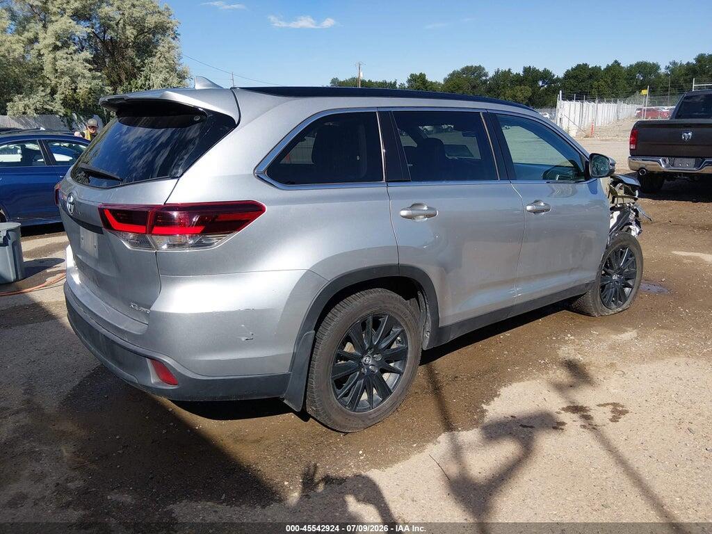 5TDJZRFHXKS947784 2019 TOYOTA HIGHLANDER photo no. 4