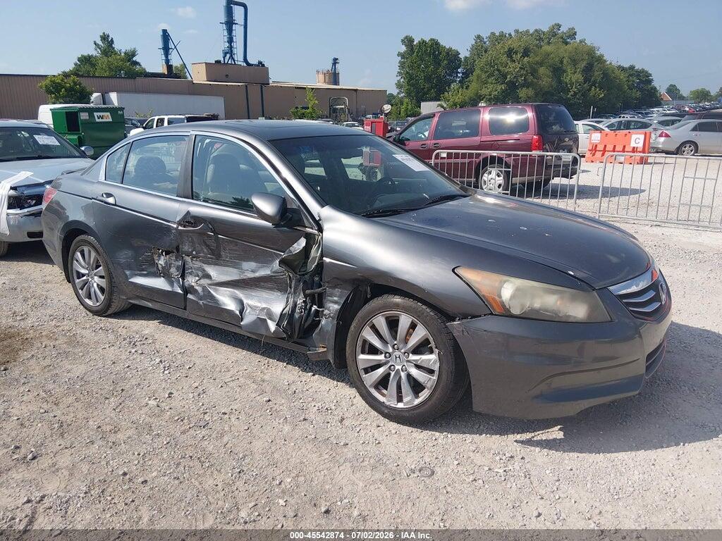 1HGCP2F83CA137810 2012 HONDA ACCORD photo no. 1
