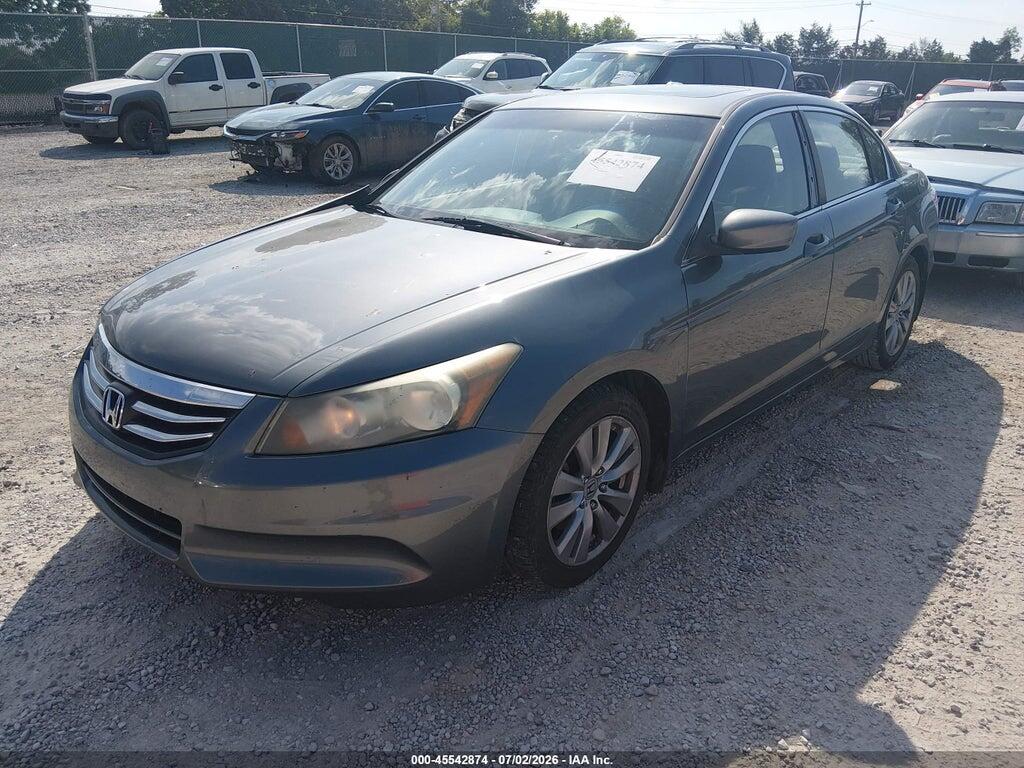 1HGCP2F83CA137810 2012 HONDA ACCORD photo no. 2