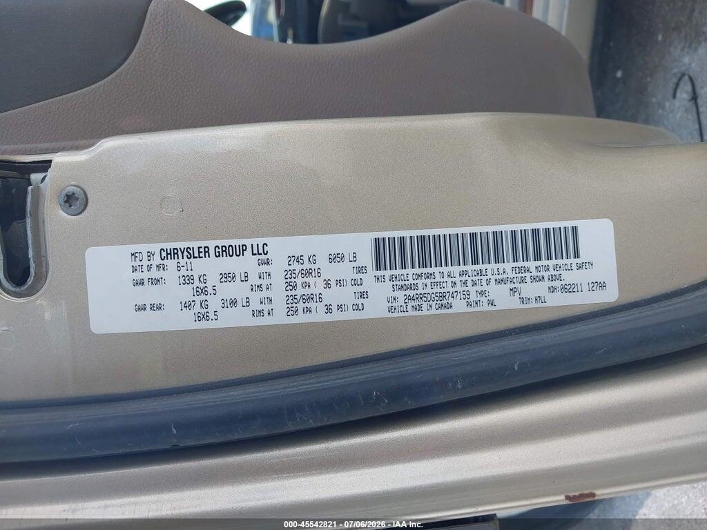 2A4RR5DG5BR747159 2011 CHRYSLER TOWN & COUNTRY photo no. 9