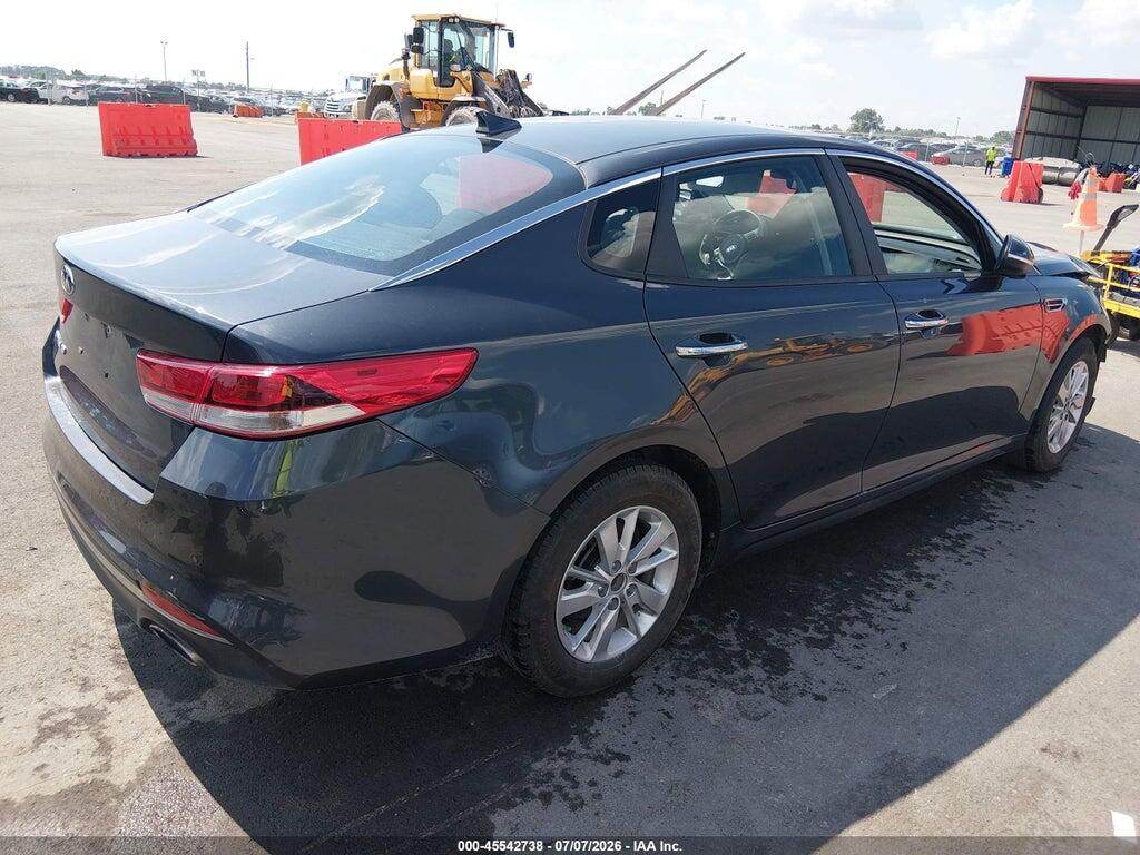 KNAGT4L35J5217032 2018 KIA OPTIMA photo no. 4
