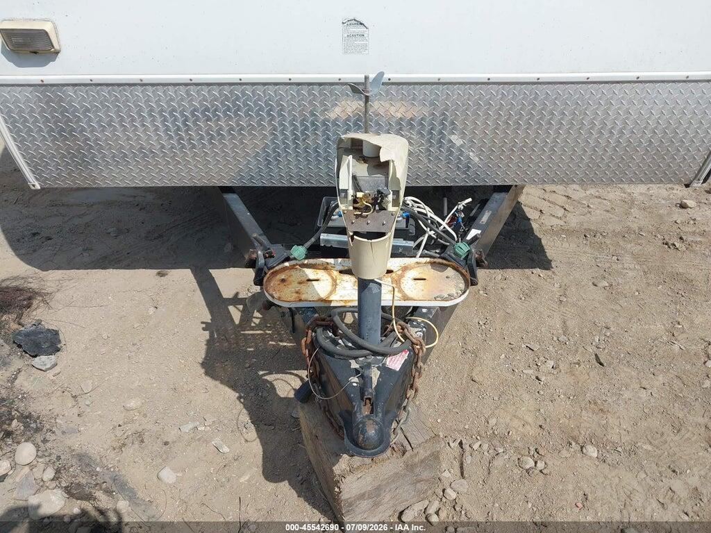 4YDT30228AV602147 2010 KEYSTONE LAREDO photo no. 10