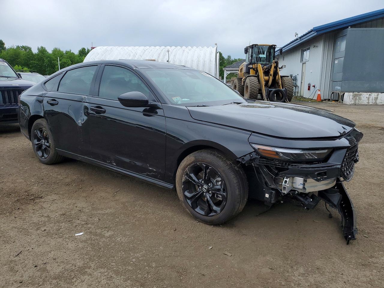 1HGCY1F42SA081927 2025 HONDA ACCORD photo no. 4