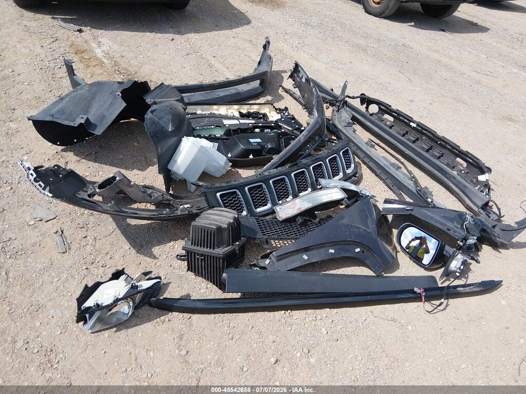 3C4NJCBBXJT102719 2018 JEEP COMPASS photo no. 12