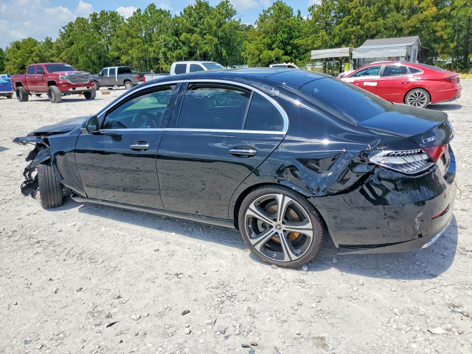 2025 MERCEDES-BENZ C 300 — Фото 2 из 12
