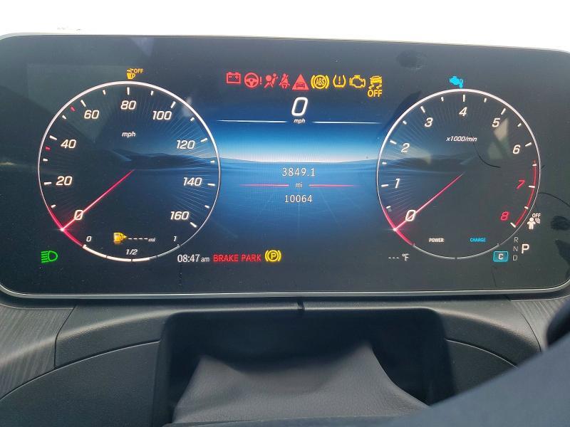 2025 MERCEDES-BENZ C 300 — Фото 9 из 12