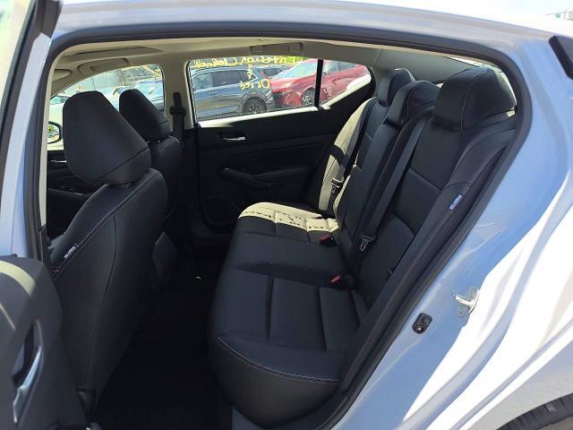 2025 NISSAN ALTIMA SR — Фото 11 из 15