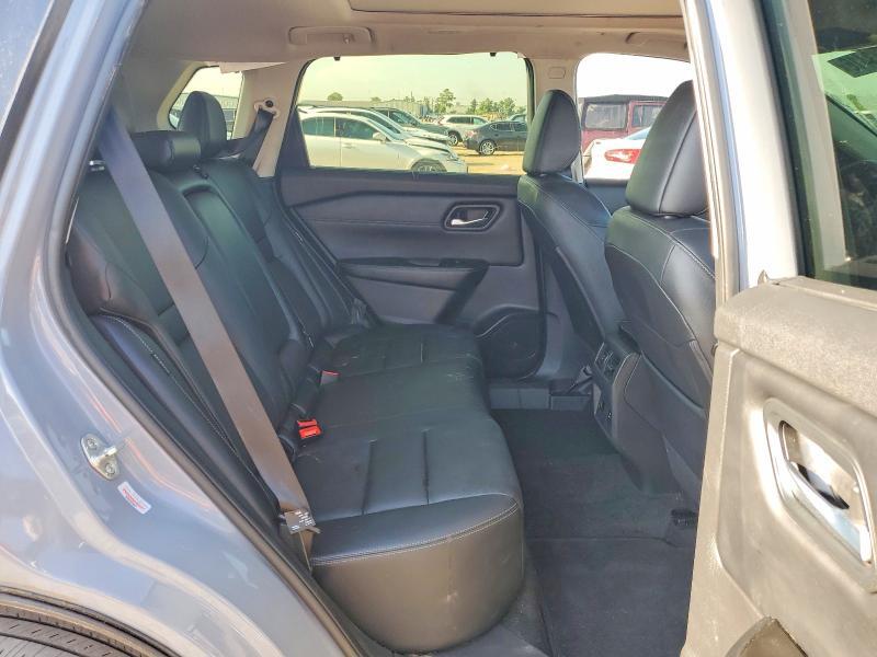 2025 NISSAN ROGUE SL — Фото 12 из 14
