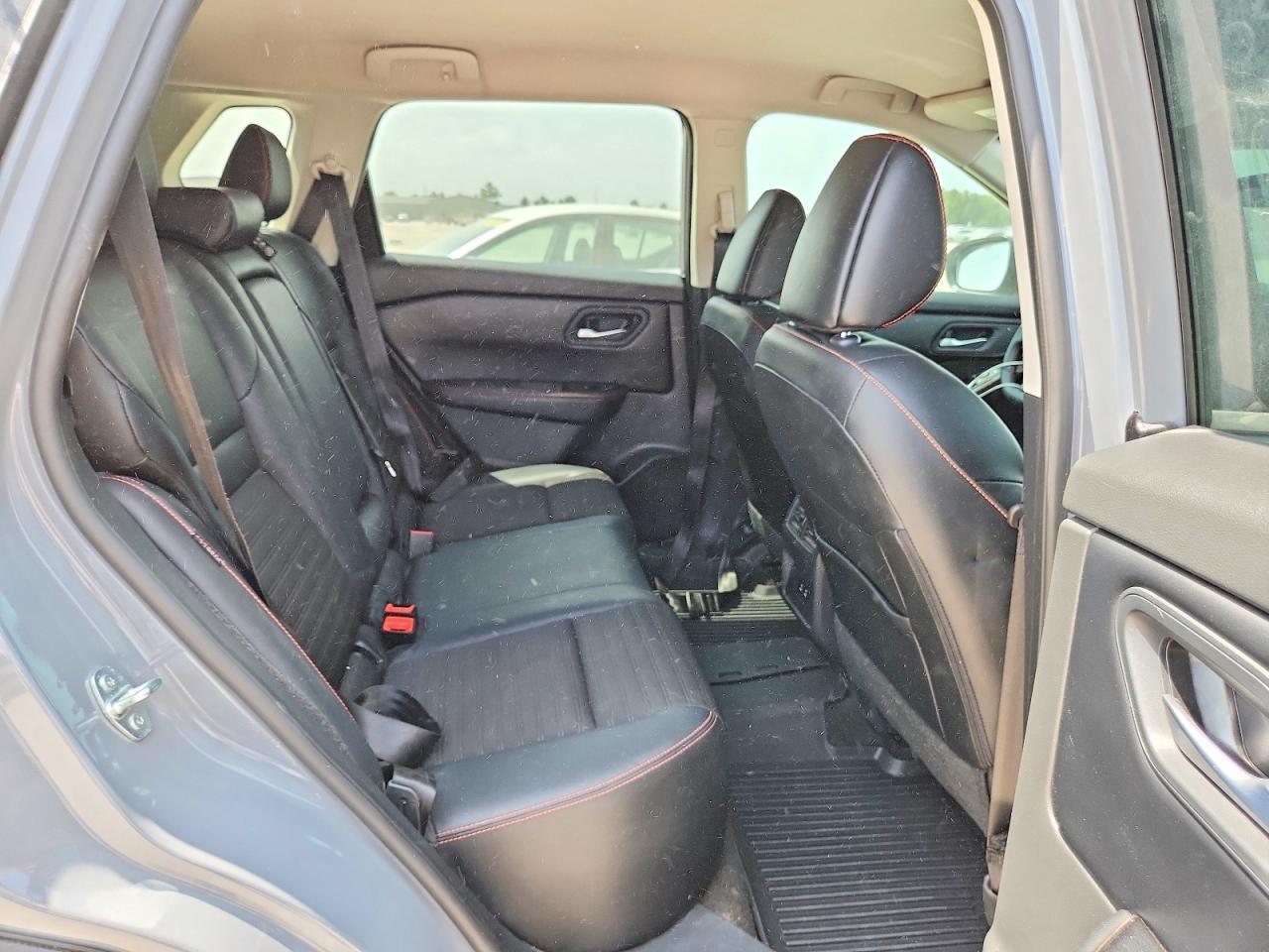 2025 NISSAN ROGUE ROCK CREEK — Фото 11 из 13
