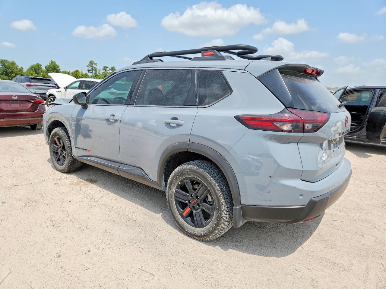 2025 NISSAN ROGUE ROCK CREEK — Фото 2 из 13