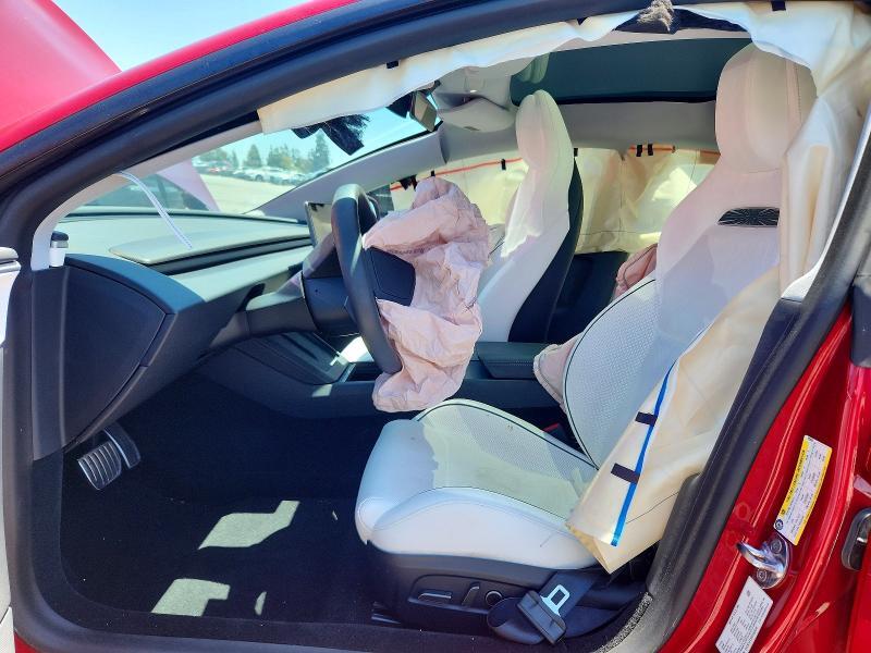 2025 TESLA MODEL 3 — Фото 7 из 12