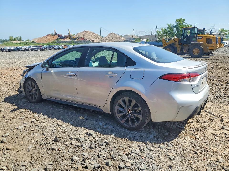 2025 TOYOTA COROLLA SE — Фото 2 из 12