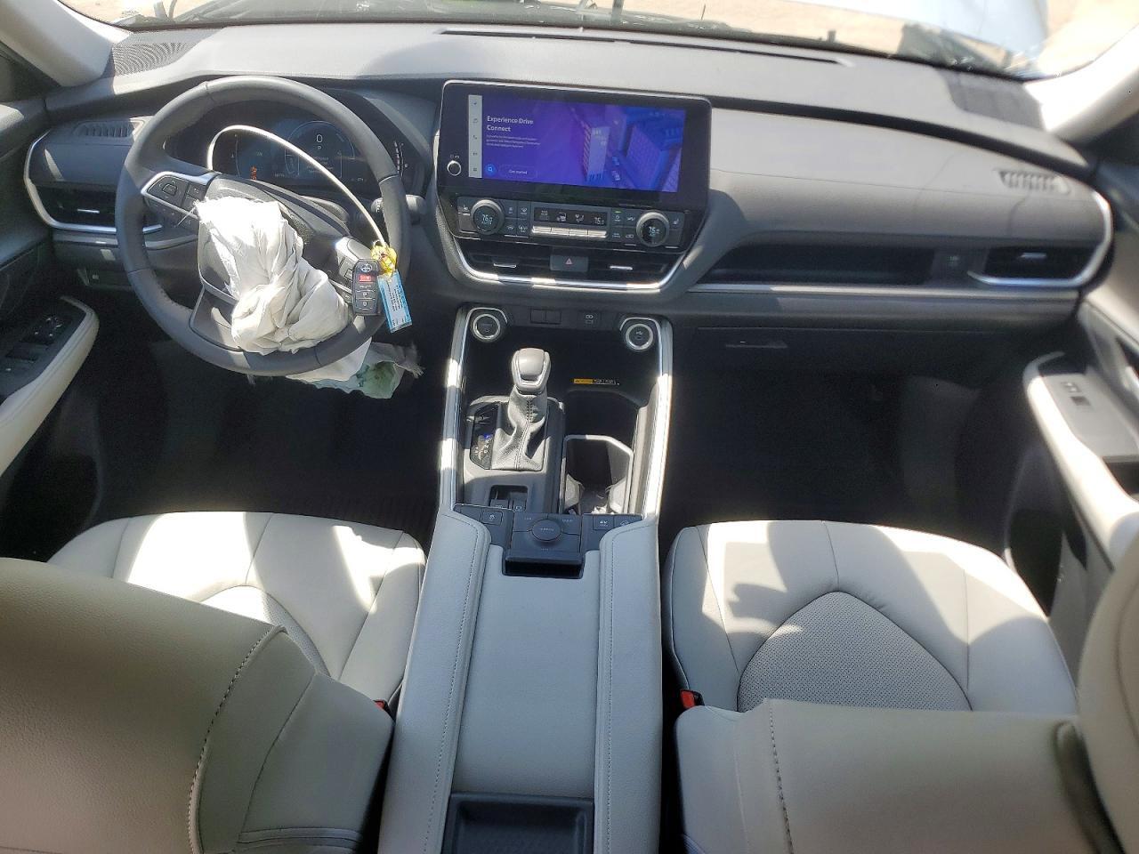 2025 TOYOTA GRAND HIGHLANDER HYBRID XLE — Фото 8 из 13