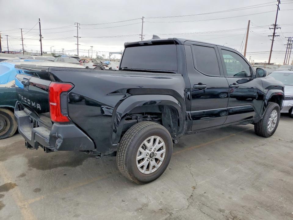 2025 TOYOTA TACOMA SR — Фото 3 из 12