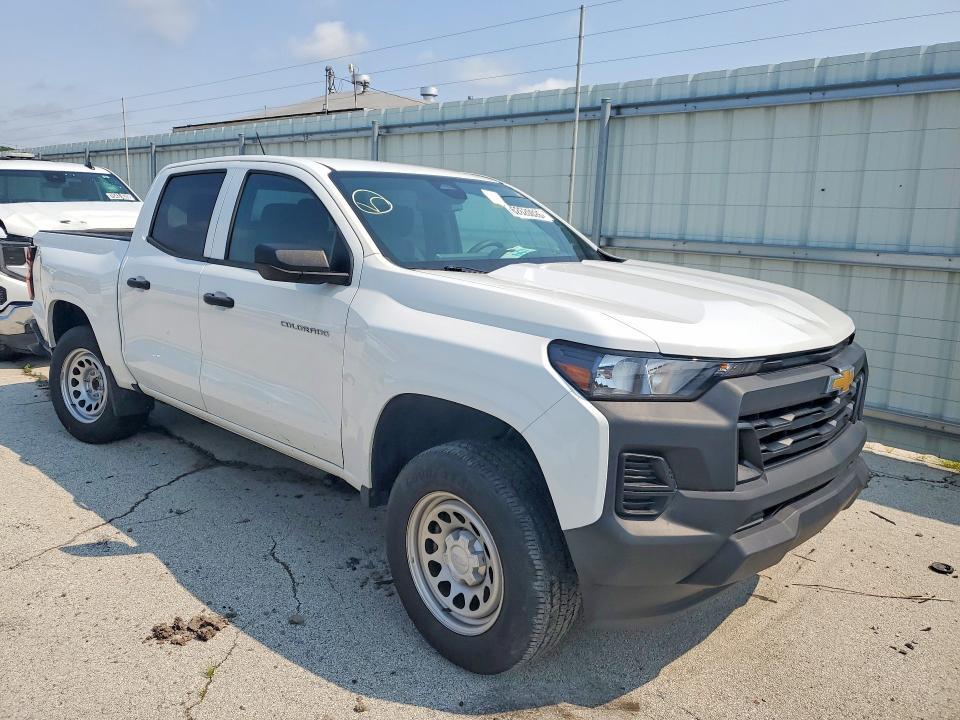 2024 CHEVY COLORADO — Фото 4 из 12