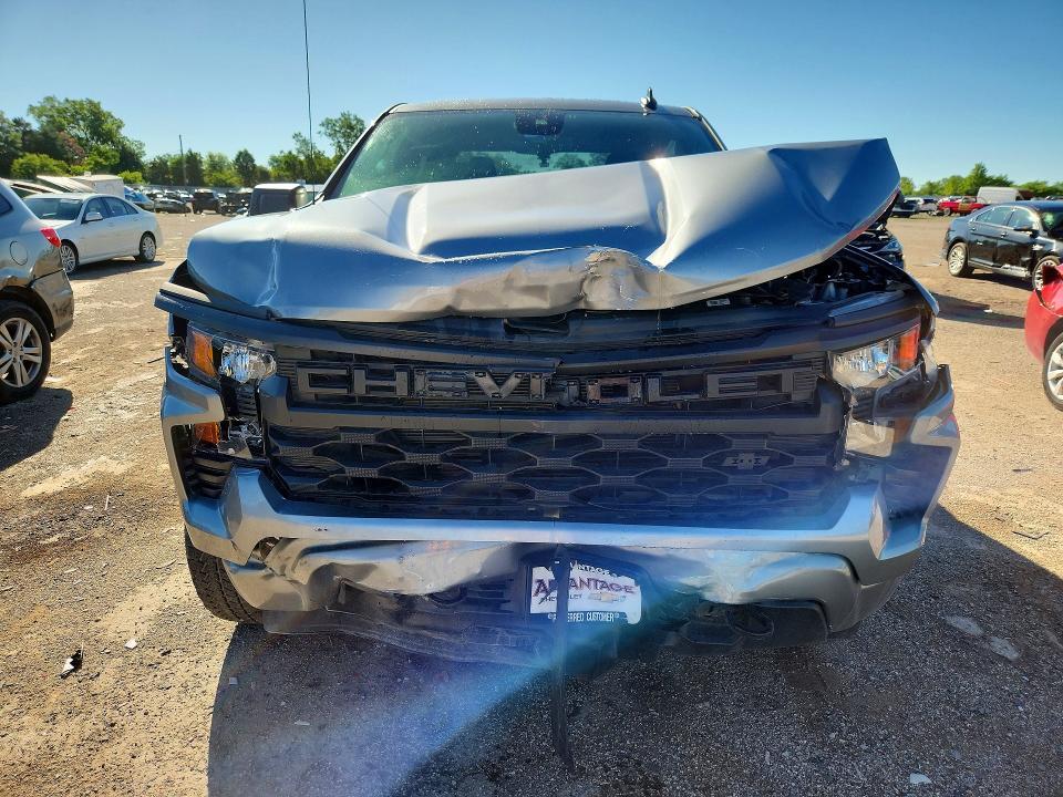 2024 CHEVROLET SILVERADO K1500 CUSTOM — Фото 5 из 12