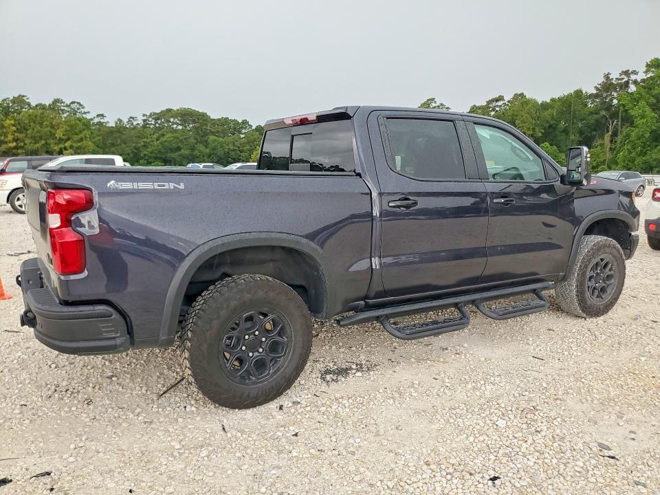 2024 CHEVROLET SILVERADO K1500 ZR2 — Фото 3 из 13