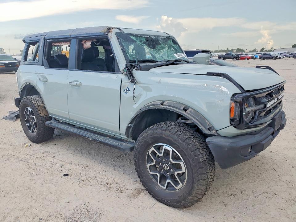 2024 FORD BRONCO OUTER BANKS — Фото 4 из 12