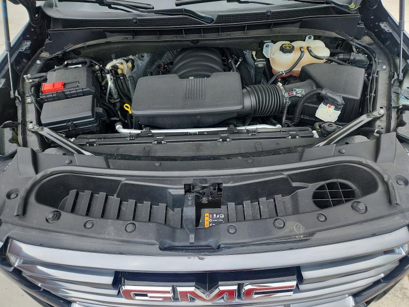 2024 GMC YUKON XL K1500 AT4 — Фото 12 из 13