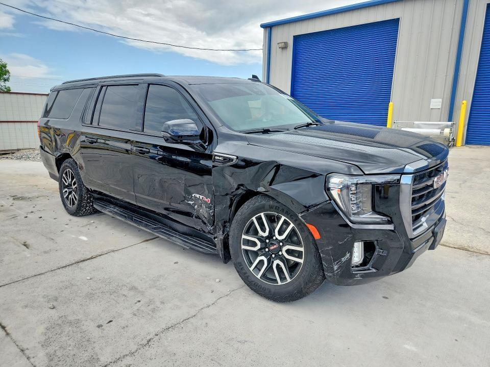 2024 GMC YUKON XL K1500 AT4 — Фото 4 из 13