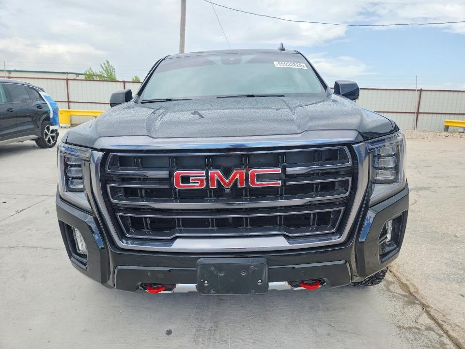 2024 GMC YUKON XL K1500 AT4 — Фото 5 из 13