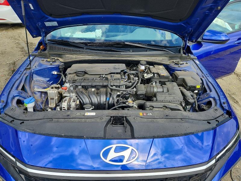 2024 HYUNDAI ELANTRA SEL — Фото 11 из 12